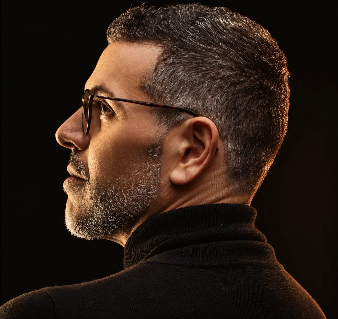 Retrato de perfil do Dr. Pierre Costa